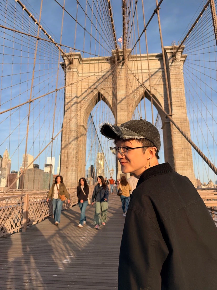 Justin on the Brooklyn Bridge